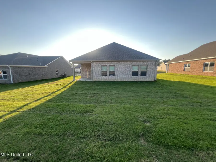 26 Ozark Dr., Byhalia, MS 38611 - Image #2