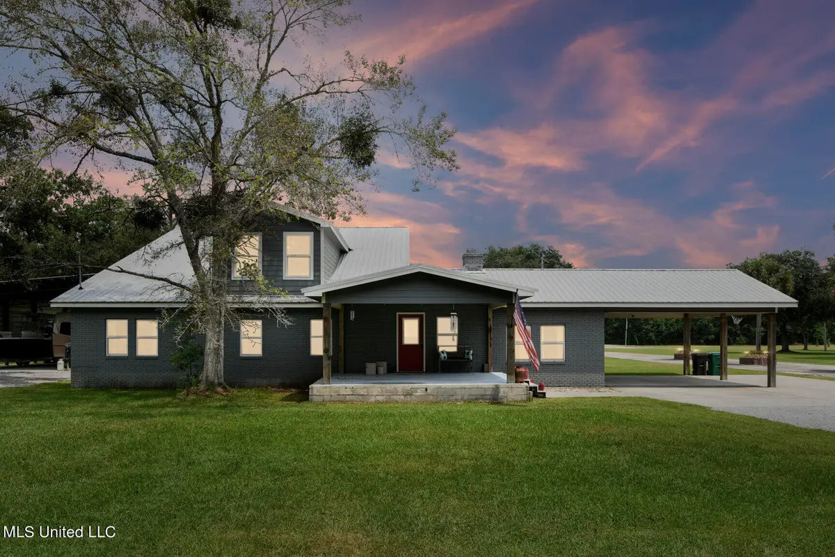 1980 Washington Street, Bay Saint Louis, MS 39520 - Image #1