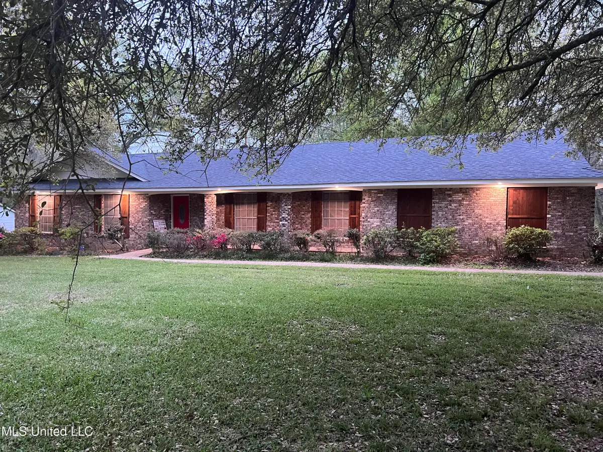 6133 N Mcraven Road, Jackson, MS 39209 - Image #1