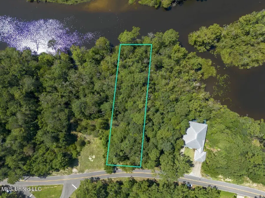 Bayou Circle, Diamondhead, MS 39525 - Image #2