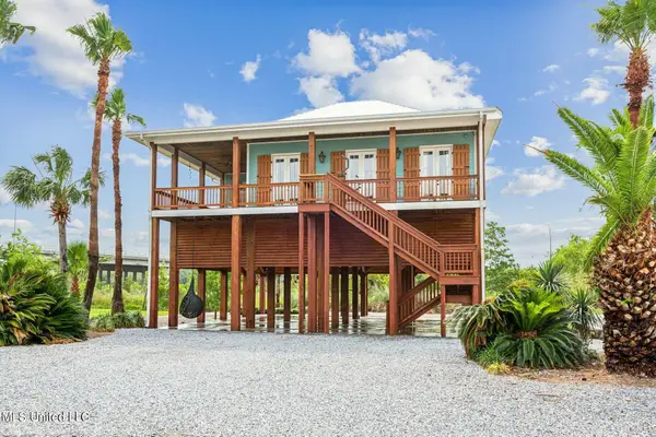 218 Front Street, Pass Christian, MS 39571