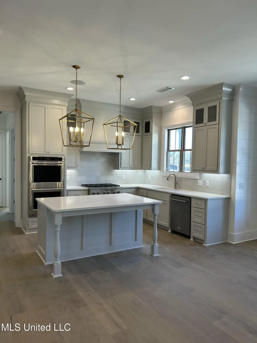 302 Lois Court, Madison, MS 39110 - Image #3