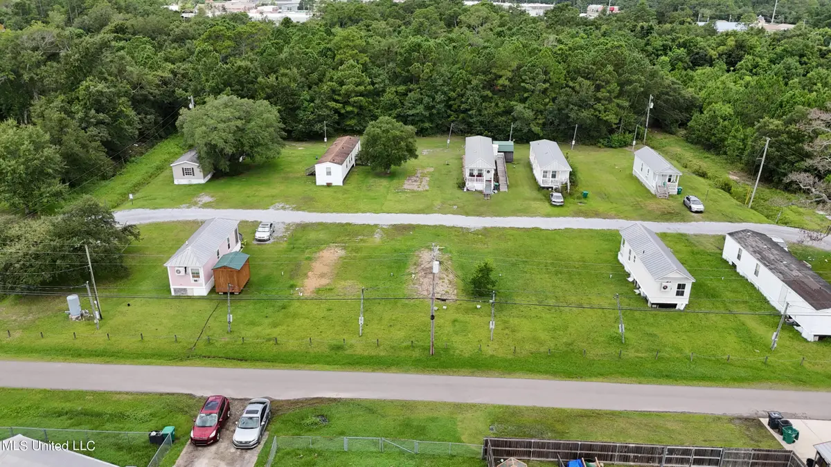 2319 Henderson Street, Waveland, MS 39576 - Image #1