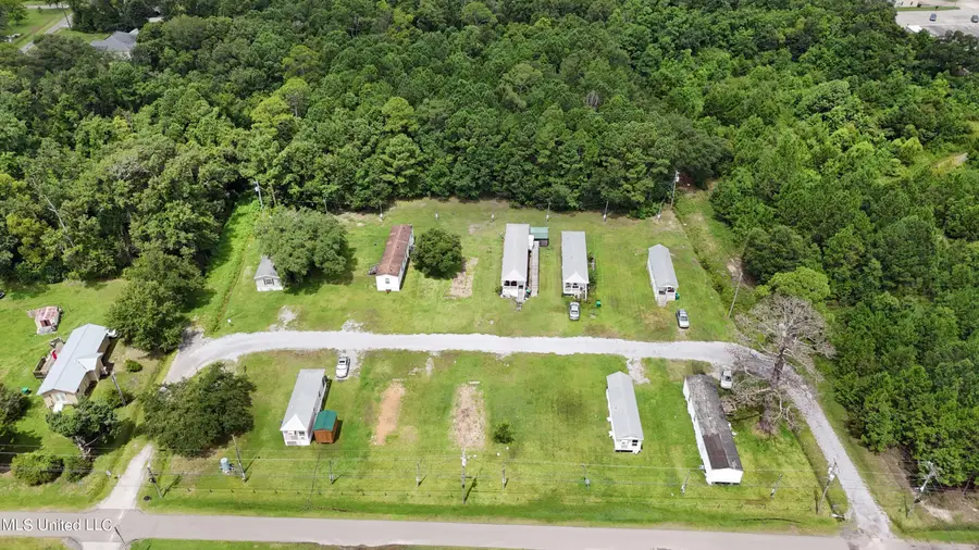 2319 Henderson Street, Waveland, MS 39576 - Image #2