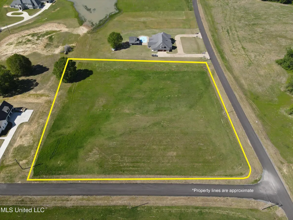 13 W Como Trace Drive, Senatobia, MS 38668 - Image #1