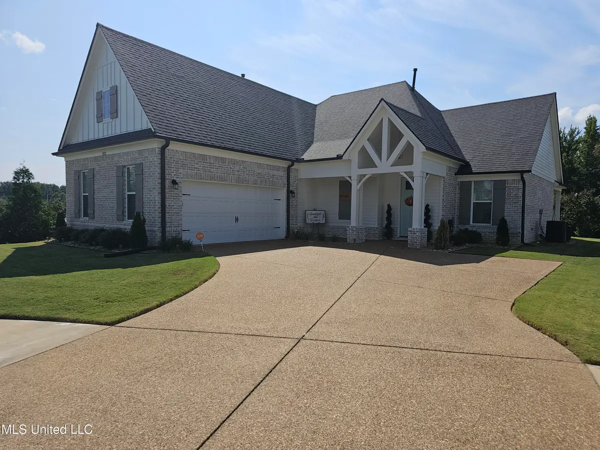 5022 Kensington Creek Drive, Southaven, MS 38672 - Image #1
