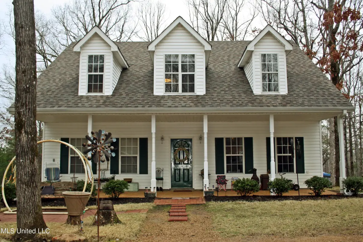 172 Tanner Dr, Blue Mountain, MS 38610 - Image #1