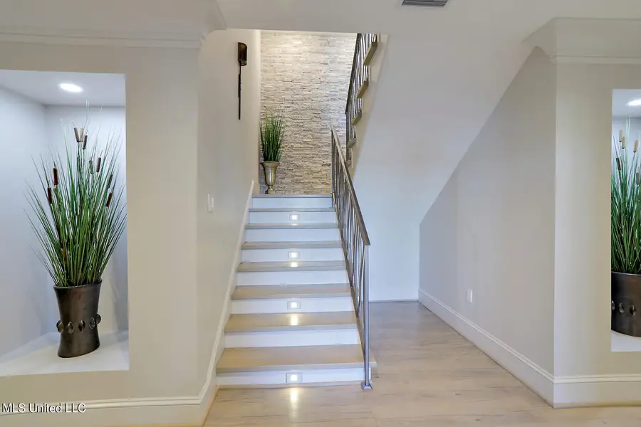 104 Spanish Point Circle, Ocean Springs, MS 39564 - #3