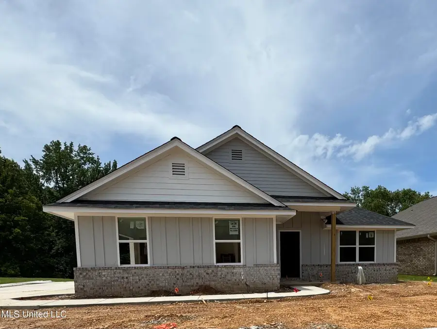 4269 W Olivia Circle, Olive Branch, MS 38654 - Image #2