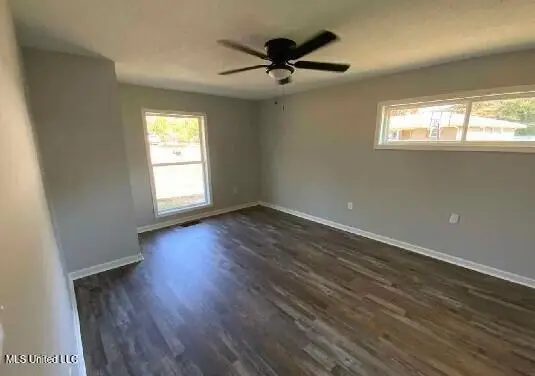 737 Cox Avenue, Holly Springs, MS 38635 - Image #2