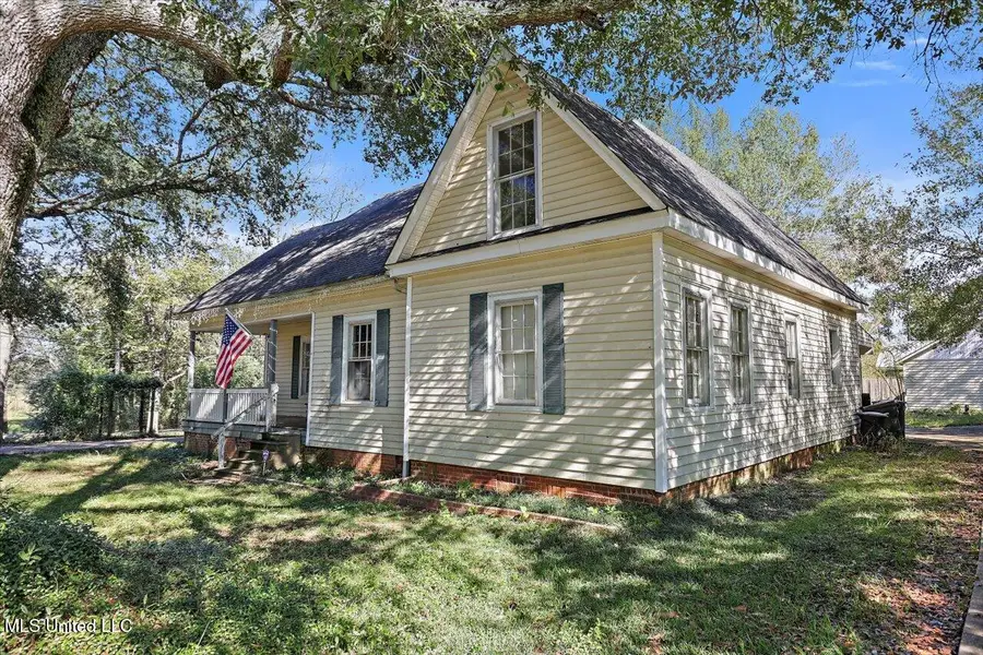 906 N Bennett Street, Crystal Springs, MS 39059 - Image #2