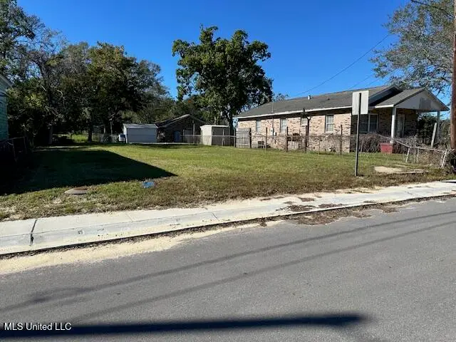 185 Claiborne Street, Biloxi, MS 39530 - Image #3
