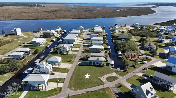 11145 Tahiti Street, Bay Saint Louis, MS 39520