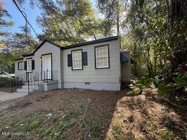 217 S Sunset Terrace, Jackson, MS 39212 - Image #2