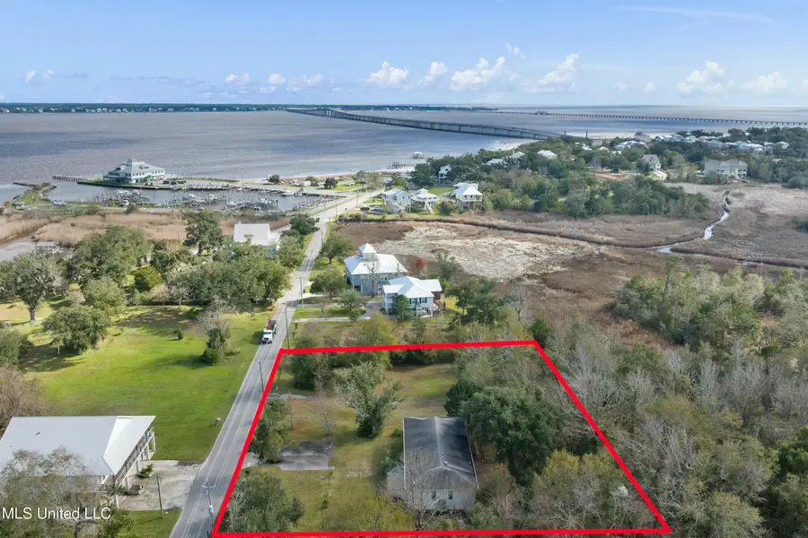 104 Felicity Street, Bay Saint Louis, MS 39520 - Image #2