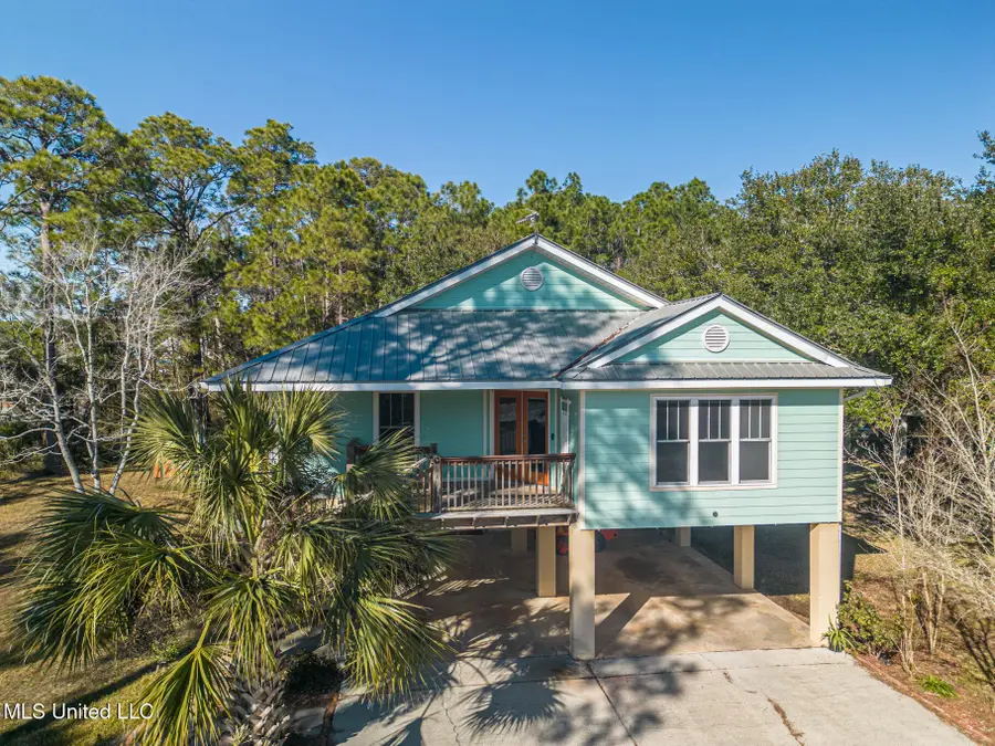 4 Castle Street, Pass Christian, MS 39571 - Image #3