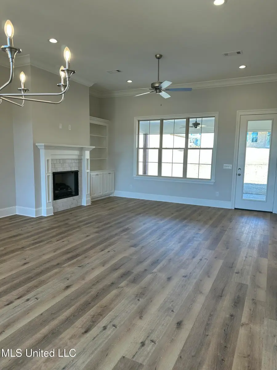 300 Chapel Crest Cove, Madison, MS 39110 - Image #2