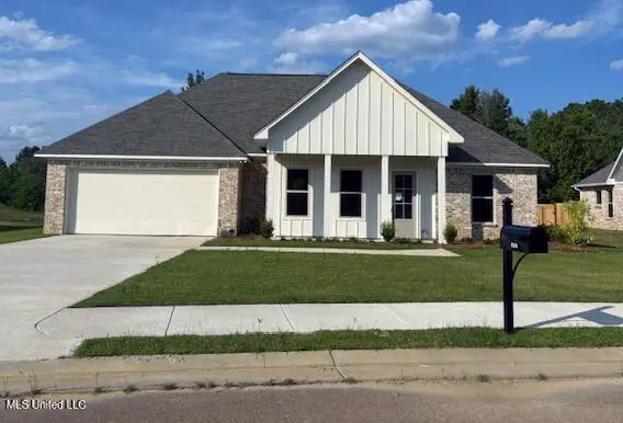 114 Trace Pointe Place, Clinton, MS 39056