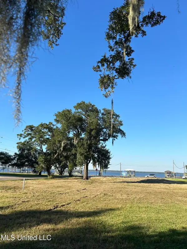Engman Avenue, Bay Saint Louis, MS 39520