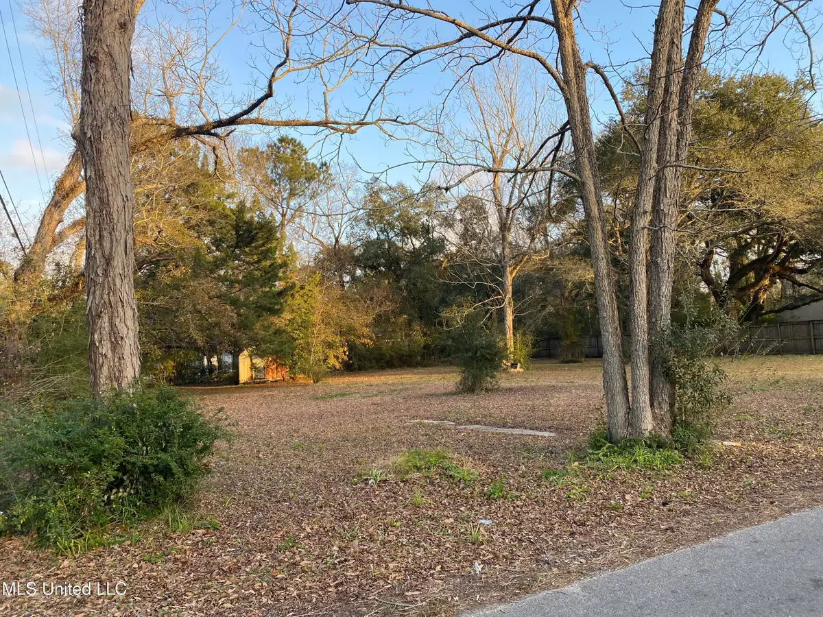 6924 Barnes Road Road, Moss Point, MS 39563 - Image #1