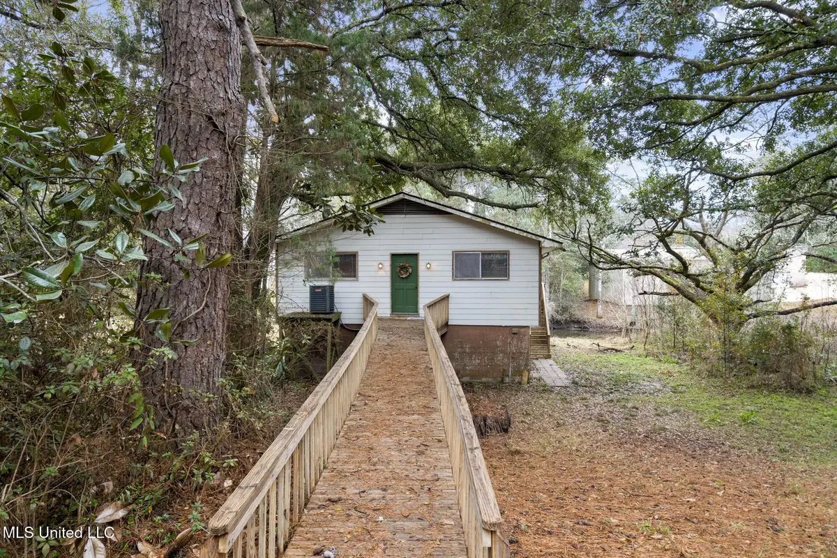 1927 Shady Point Circle, Gautier, MS 39553 - Image #1