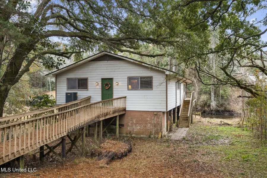 1927 Shady Point Circle, Gautier, MS 39553 - Image #2