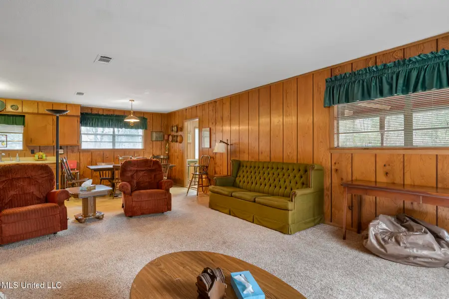 1927 Shady Point Circle, Gautier, MS 39553 - Image #3