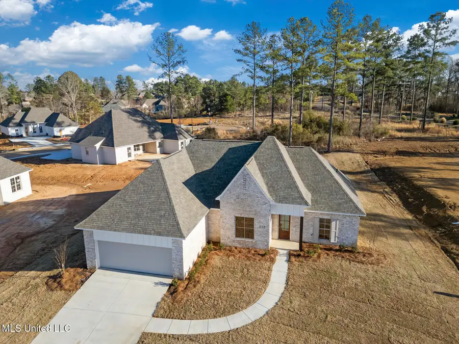 213 Lake Crest Drive, Madison, MS 39110 - Image #3