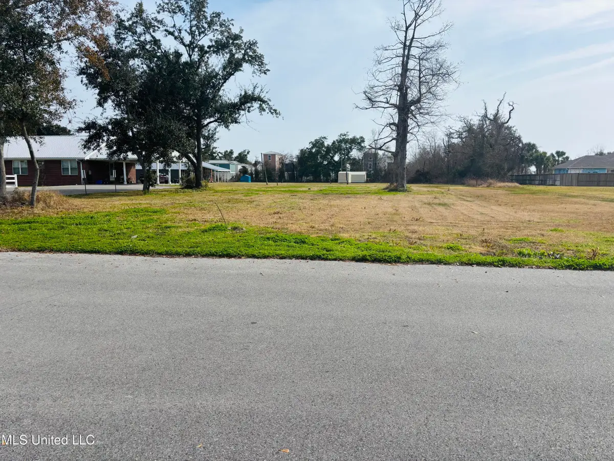 218 E Railroad Street, Pass Christian, MS 39571 - Image #1