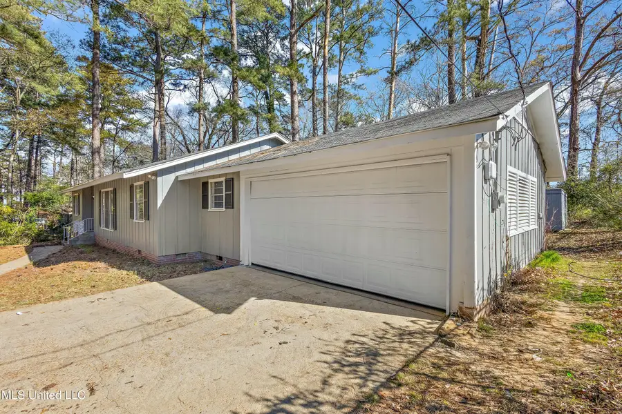 5726 Fernwood Drive, Jackson, MS 39206 - Image #2