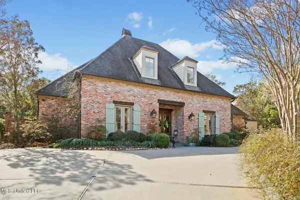 5 Pecan Tree Place, Jackson, MS 39211