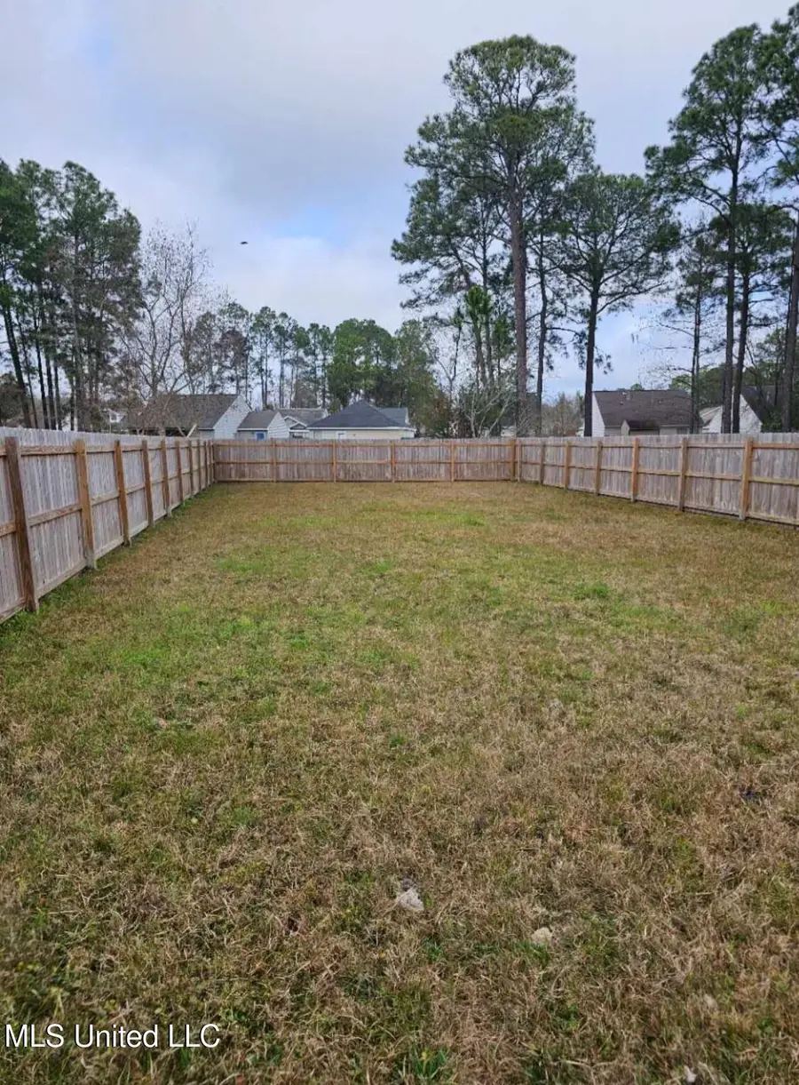 10589 E Bay Tree Drive, Gulfport, MS 39503 - Image #3