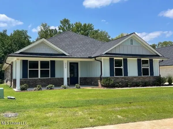 4229 W Olivia Circle, Olive Branch, MS 38654