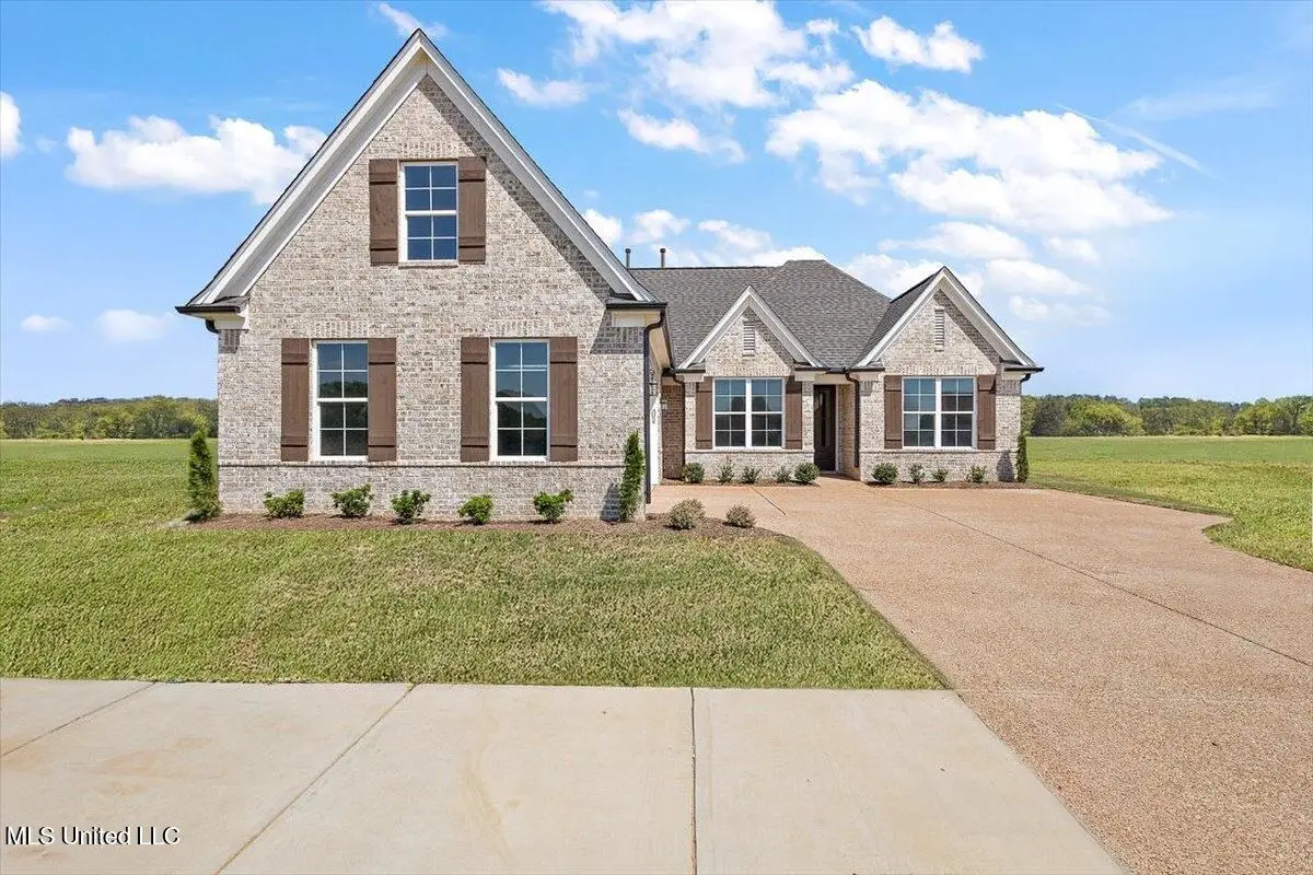 804 Coahoma Court, Nesbit, MS 38651 - Image #1