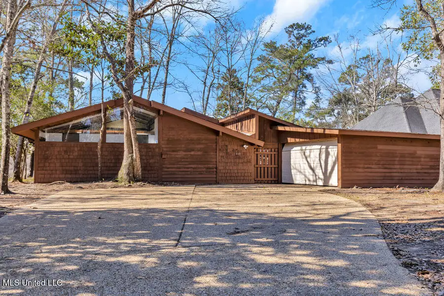 8305 Pine Cone Drive, Gautier, MS 39553 - Image #2