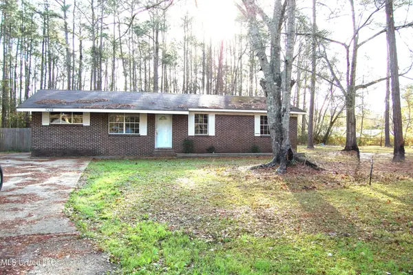 7420 Fish Hawk Road, Gautier, MS 39553