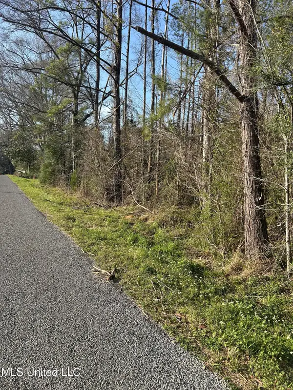 000 Barnett Road, Summit, MS 39666