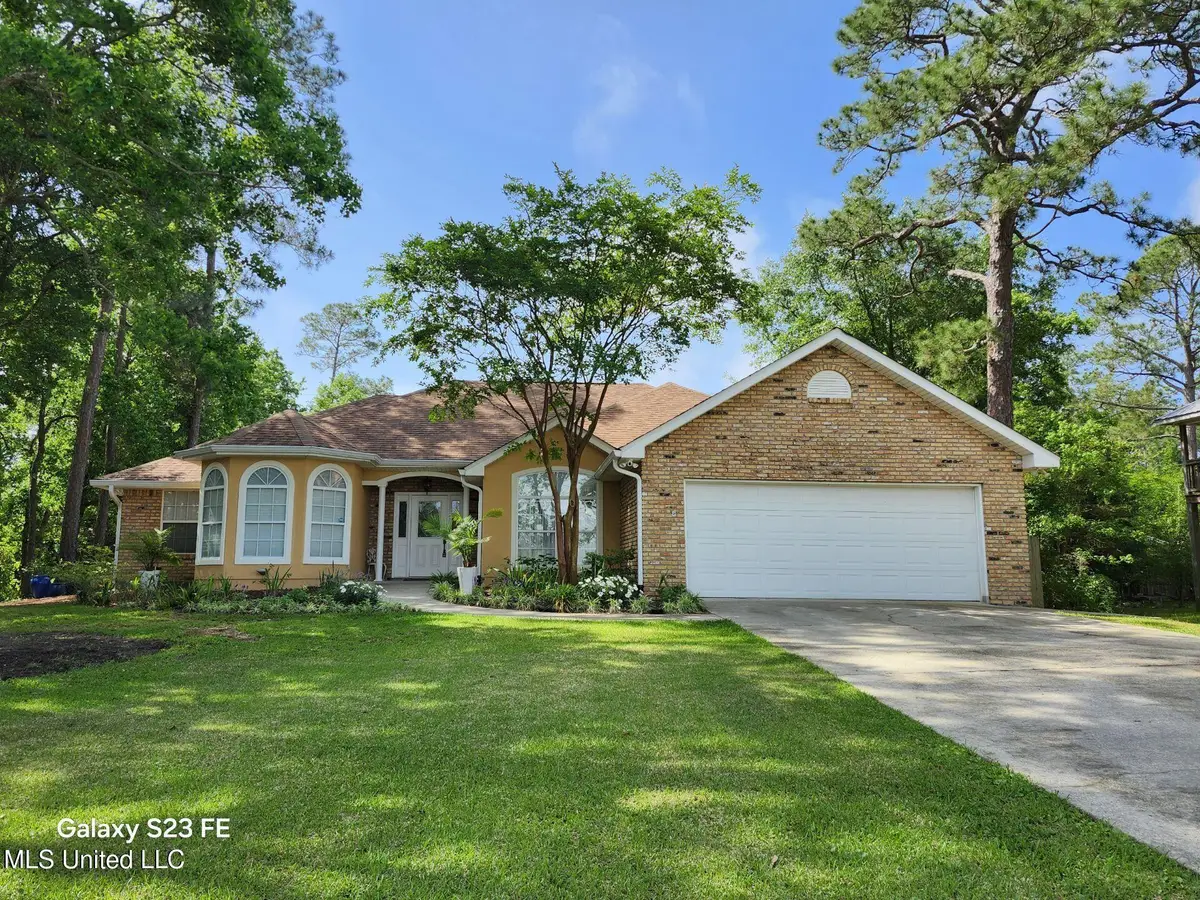 104 Fernwood Drive, Pass Christian, MS 39571 - Image #1