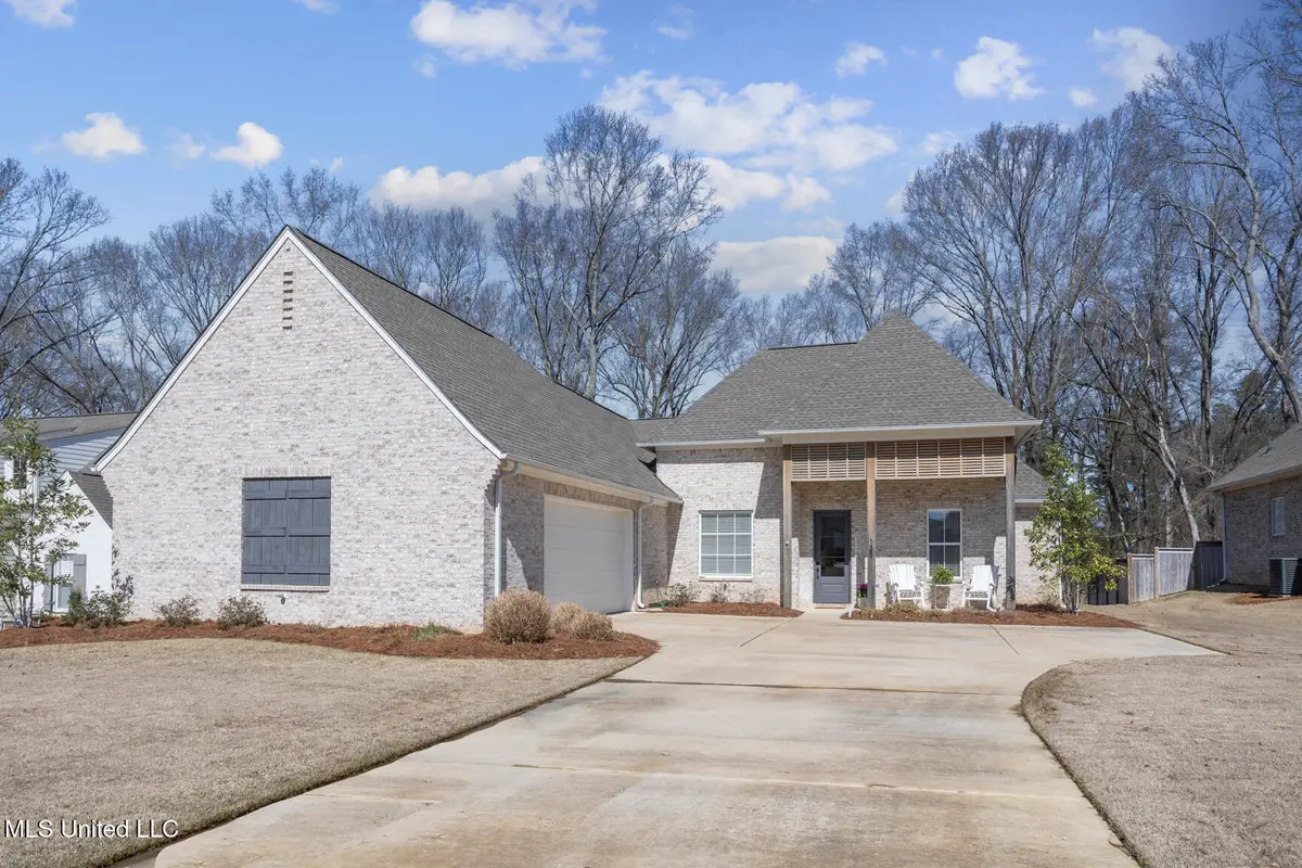 135 Paylors Way, Madison, MS 39110 - Image #1