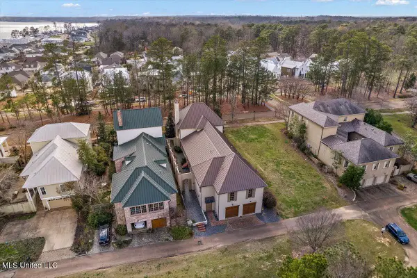 W Florida Boulevard, Madison, MS 39110