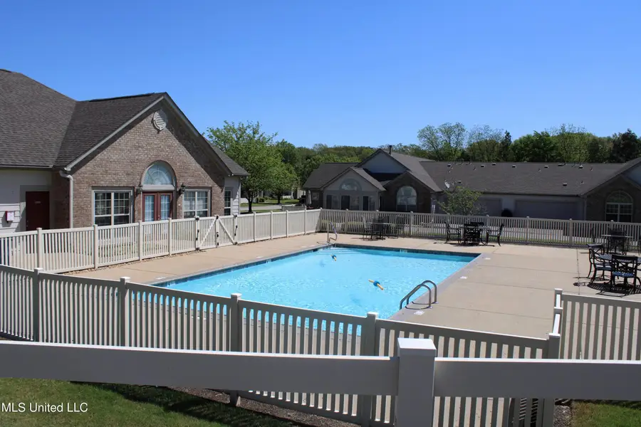 8653 Parkview Oaks Circle, Olive Branch, MS 38654 - Image #3