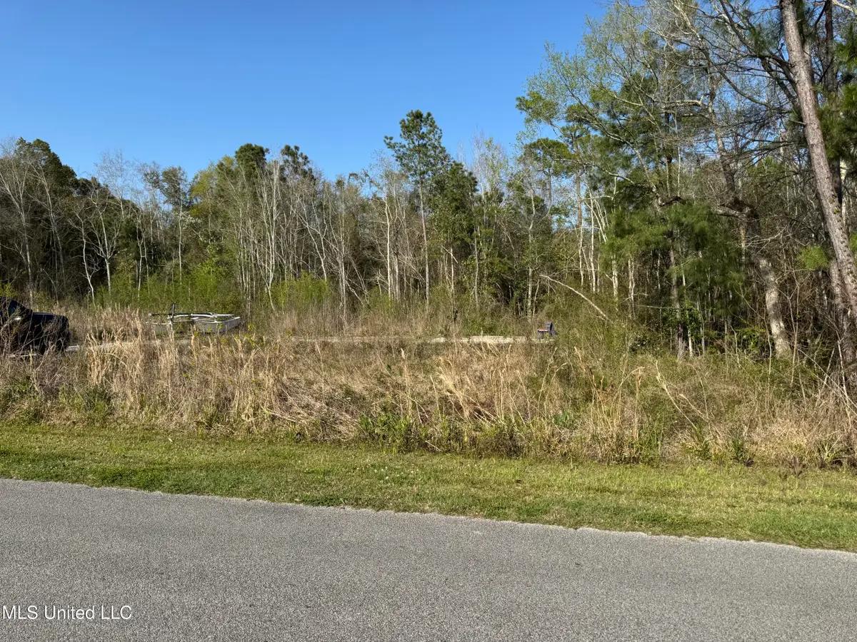 196 Vacation Lane, Waveland, MS 39576 - Image #1