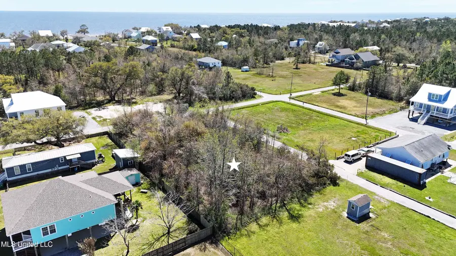 306 Perron Street, Waveland, MS 39576 - Image #2
