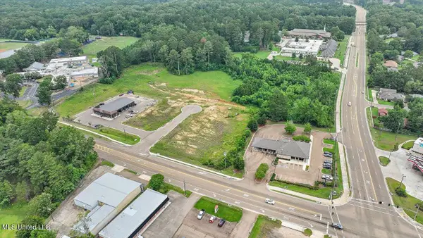 01 Pinehaven Drive, Clinton, MS 39056