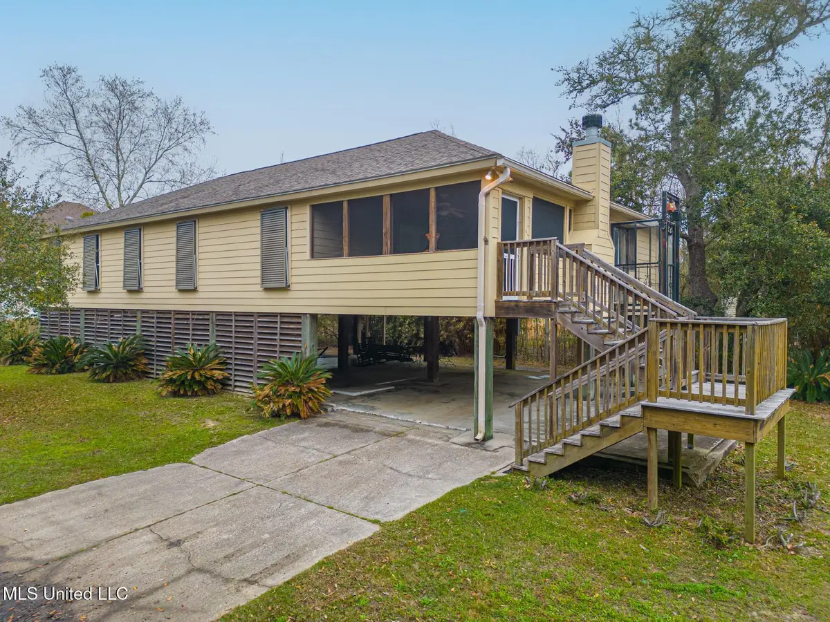 208 Petite Drive, Waveland, MS 39576 - Image #1