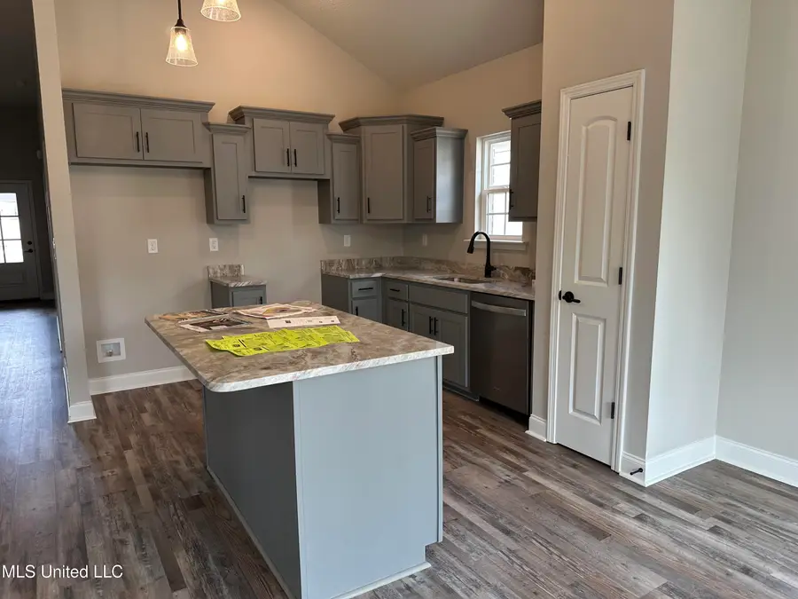 343 Country Garden Drive, Southaven, MS 38671 - #3