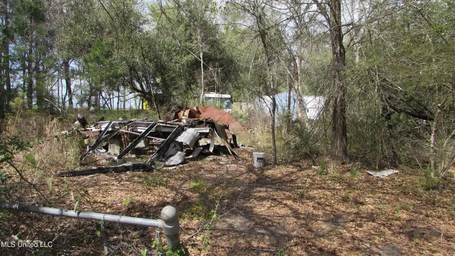 10086 Hutter Road, Gulfport, MS 39503 - Image #2