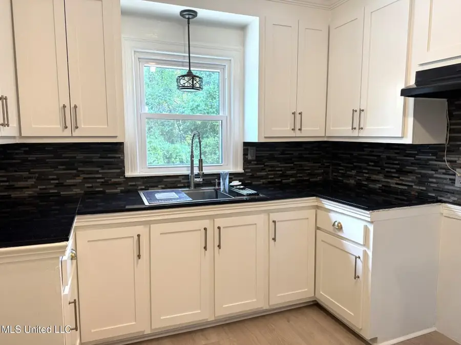 1708 Robinson Street, Natchez, MS 39120 - Image #2