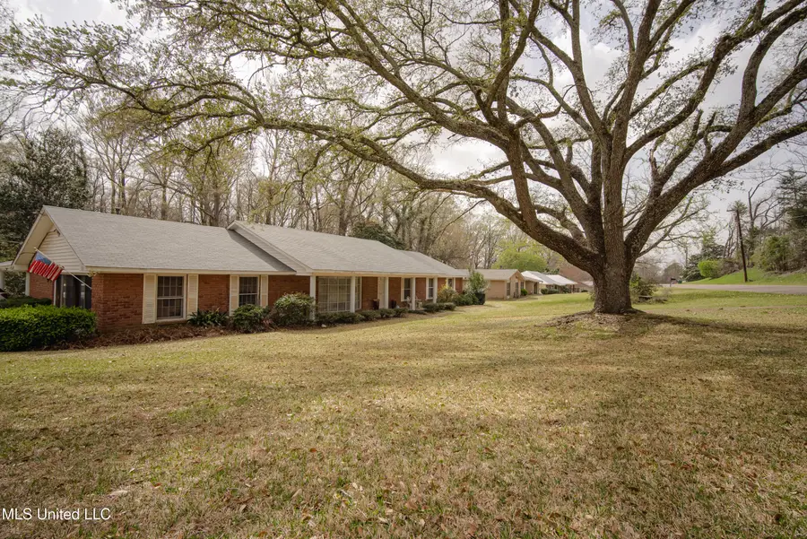 814 N Sunset Drive, Yazoo City, MS 39194 - Image #2