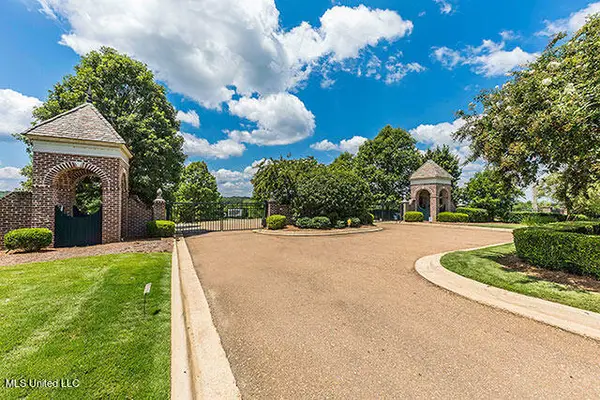 Chestnut Hill Road, Flora, MS 39071